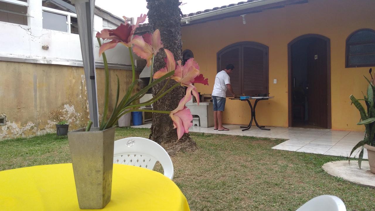 Hostel Balneario Copacabana Caraguatatuba Exteriör bild